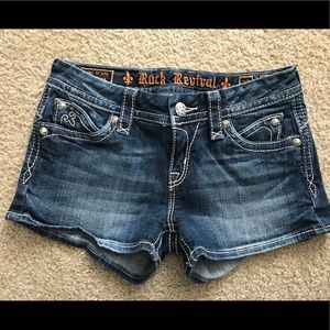 Rock Revival Sasha shorts sz 27